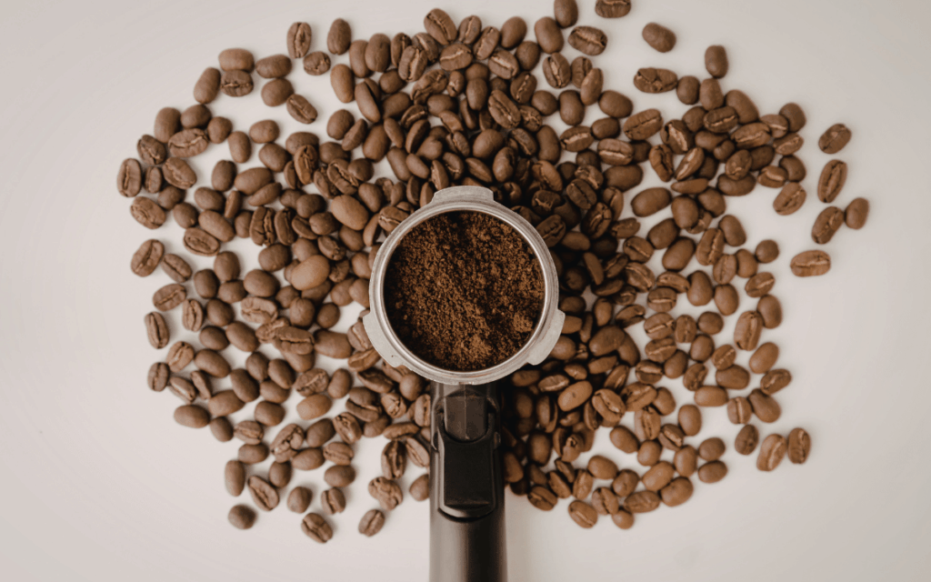 Bolsa de café premium de origen Panamá con diseño minimalista corporativo